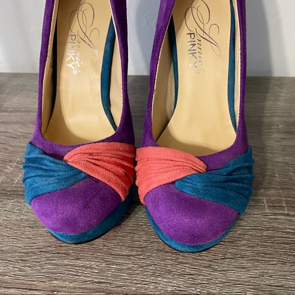 Platform Shoes - Picture 6 of 6